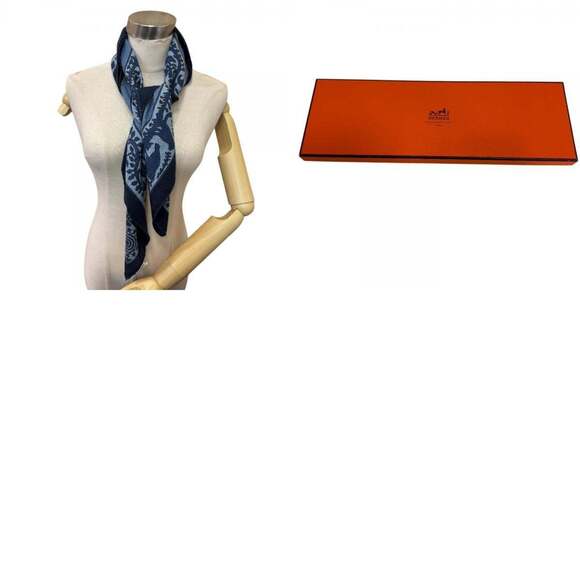 HERMES Authentic Blue Scarf - Picture 16 of 16